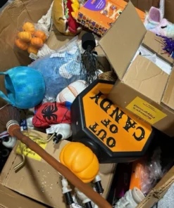 Wholesale Halloween Closeouts pallets